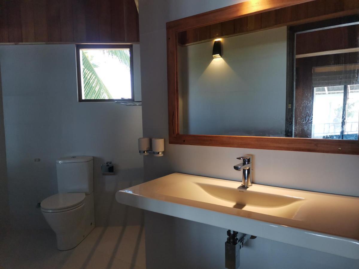 Mountain Wave Hotel And Surfshop ヒッカドゥワ エクステリア 写真