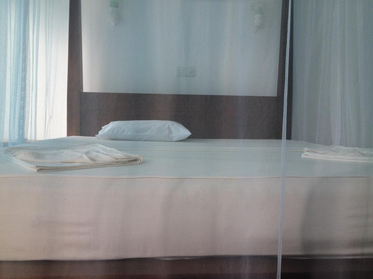 Mountain Wave Hotel And Surfshop ヒッカドゥワ エクステリア 写真